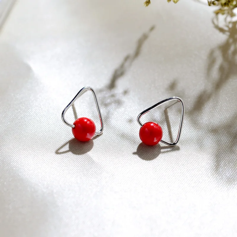 Triangle Shape 925 Sterling Silver Studs Earrings for Womens Fashion Girls Korean Red Simulated Round Pearl Earings Jewelry Triangle Shape 925 Sterling Silver Studs Earrings for Womens Fashion Girls Korean Red Simulated Round Pearl Earings Jewelry