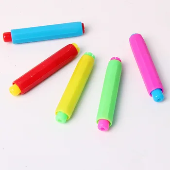 

5PCS Wholesale Dustless Chalk Holder Pen Chalk Clip For Teacher Porta Tiza On Blackboard Sticker Chalkboard wall sticker