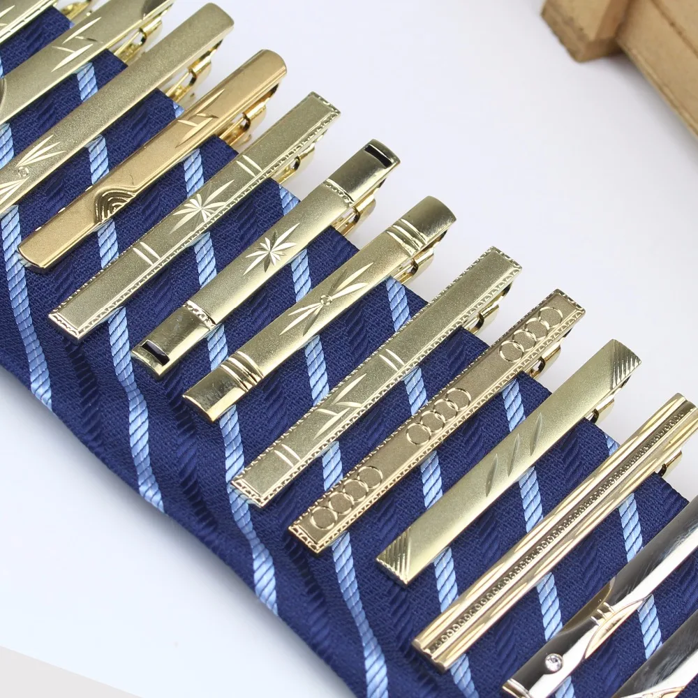 how to use a tie clasp