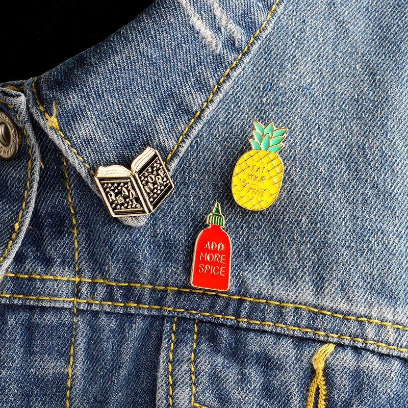 

Fashion Cartoon Pineapple Book Condiment Bottle Brooch Eat Your Fruit Add More Spice Read More Icon Enamel Alloy Badge Jewelry