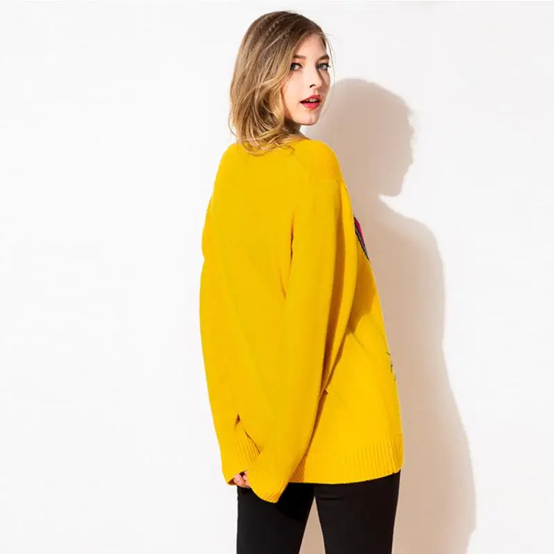 Women's Autumn&winter new O-neck embroidery cartoon big rabbit loose lazy style sweater fashion simple cozy pullover jumper tops