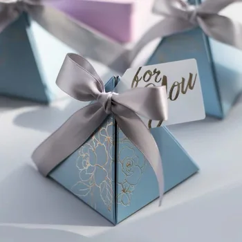 

Triangular Pyramid Sweet Candy Box Wedding Favors Paper Gift Boxes Ribbon Chocolate Bags Packing Box Wedding Decoration 10PCS
