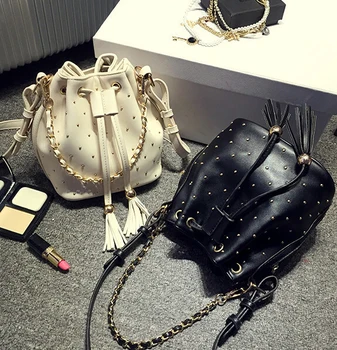 

ANAWISHARE Tassel Drawstring Bucket Bag Women Shoulder Bag Rivet Ladies Tote Crossbody Messenger Bags Designer Handbag Bolsos