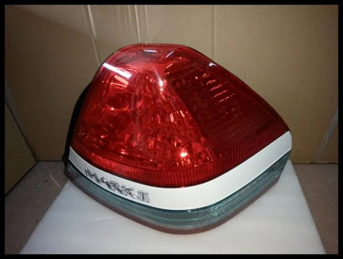 

RQXR rear light + brake light + turn signal rear bumper light reflector for Toyota MARK GX110