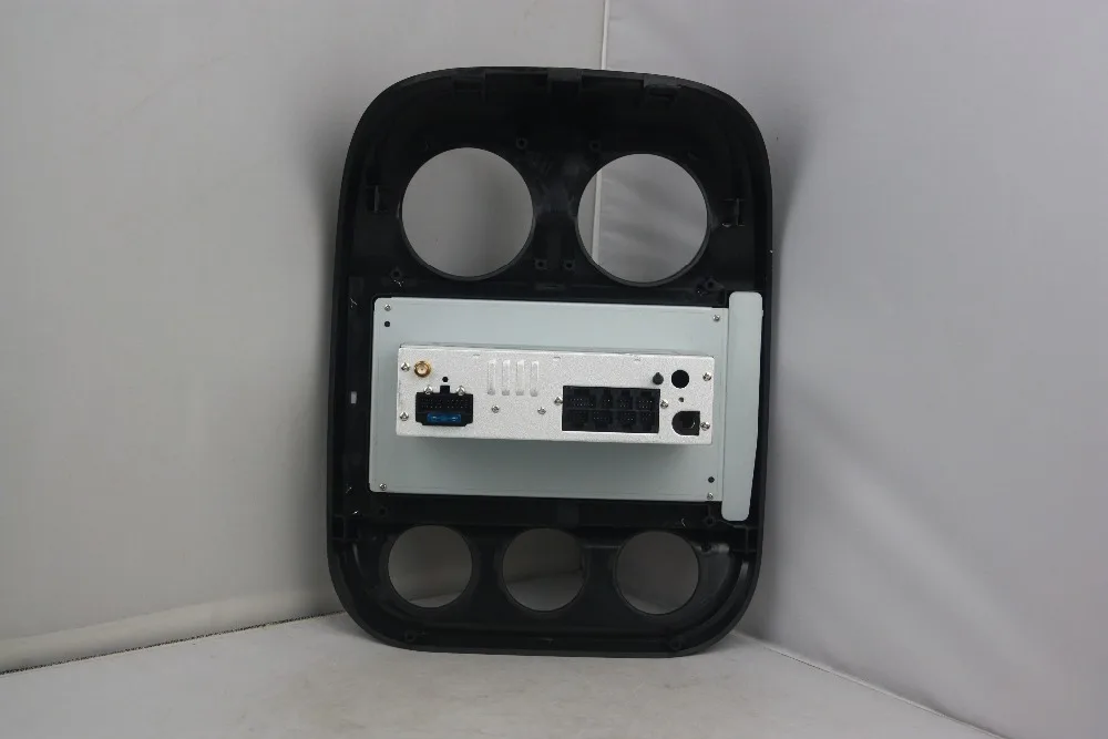 Flash Deal 10.1" Android 8.0 Car DVD Radio GPS Navigation for Jeep Compass 2014 2015 4GB RAM Car Audio Bluetooth WIFI USB 32GB ROM 12