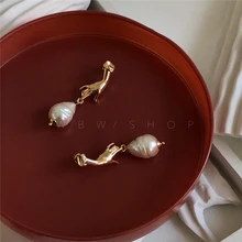 Нестареющие чудесные потрясающие серьги-гвоздики с искусственным жемчугом и пальмами для девушек, вечерние, вечерние, редкие, простые, верхние, для подиума, платье в стиле арт-деко ins 2266