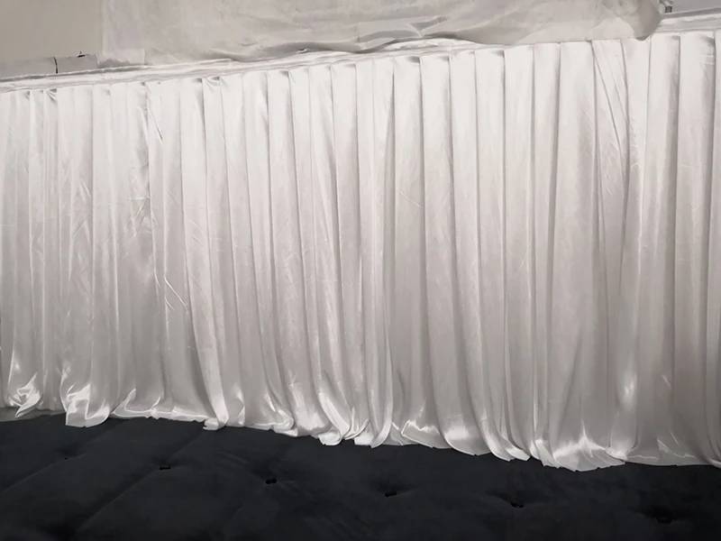 0.8 meter hoogte x 9.6 meter lengte Ice Zijde Effen Witte Tafel Rok bruiloft stof decoratieve Tafel Plint 0.8 meter hoogte x 9.6 meter lengte Ice Zijde Effen Witte Tafel Rok bruiloft stof decoratieve Tafel Plint