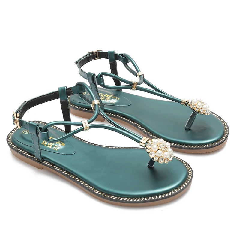 

Sandals female summer 2017 new students Korean version of the wild ladies diamond toe clip feet Bohemian flat sandals