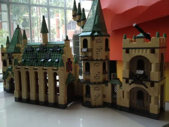 Movie Series The Hogwarts Castle Set 4842 1340pcs Building Blocks Bricks