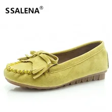Модная обувь с бантом и кисточками, Для женщин обувь на плоской подошве из коровьей кожи и замши Мягкие Мокасины с подошвой весенние Повседневное слипоны обувь для вождения лодки Лоферы AA40501