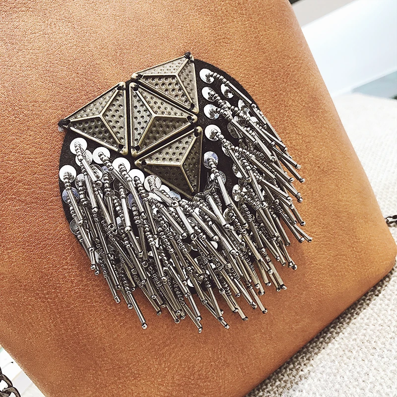 HANEROU حقيبة ساع للنساء بو الجلود شرابة الأزياء حقيبة بإطار 2018 جديد وصول INS نمط Crossbody سلاسل حقائب كتف HANEROU حقيبة ساع للنساء بو الجلود شرابة الأزياء حقيبة بإطار 2018 جديد وصول INS نمط Crossbody سلاسل حقائب كتف