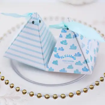 

20pcs/lot Taper Paper Candy Box Wedding Favors Decor DIY Candy Cookie Gift Boxes Wedding Party Candy Box with Ribbon