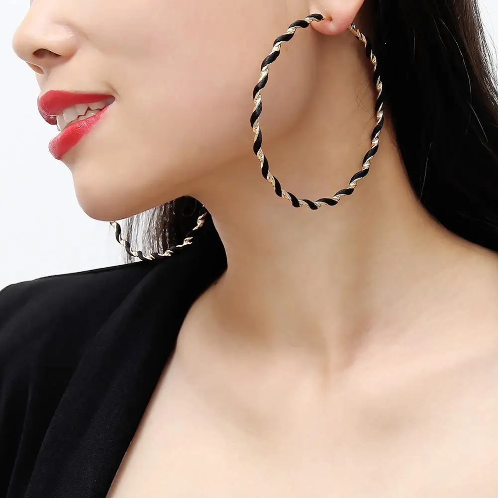 

Fashion Twisted Hoop Earrings Round Circle Women Party Jewelry Banquet Gift new