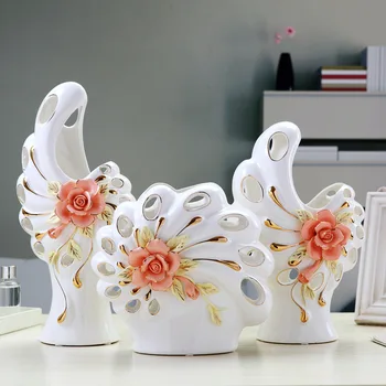 

Hot Jingdezhen ceramics modern gold decals creative home accessories boutique openwork vase
