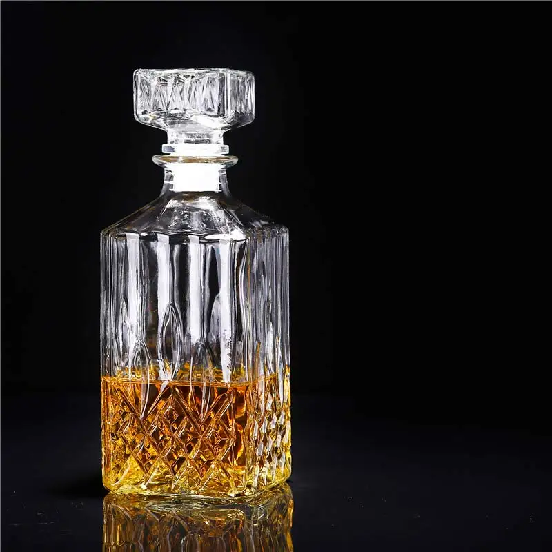 

900ml Vintage Decanter Glass Liquor Whiskey Crystal Bottle Wine Stopper Scotch