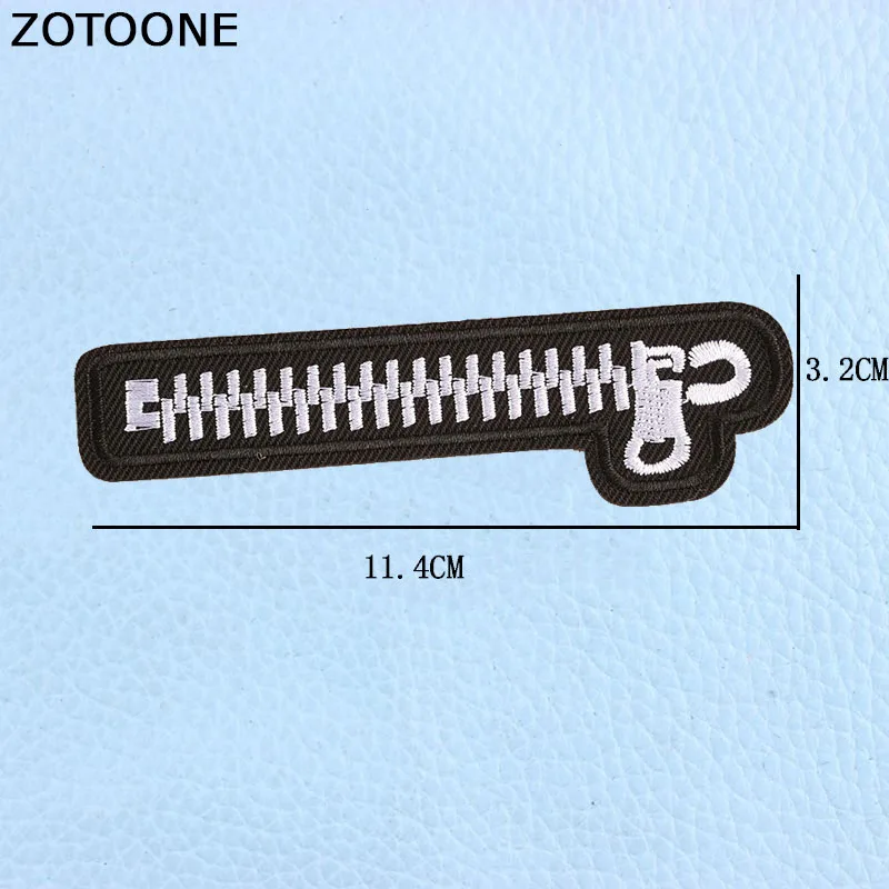 ZOTOONE черная молния Сердце Круглый череп нашивка в стиле панк для одежды железо на пришить Аппликация значок мотоцикл письмо вышитые патч - Цвет: Синий