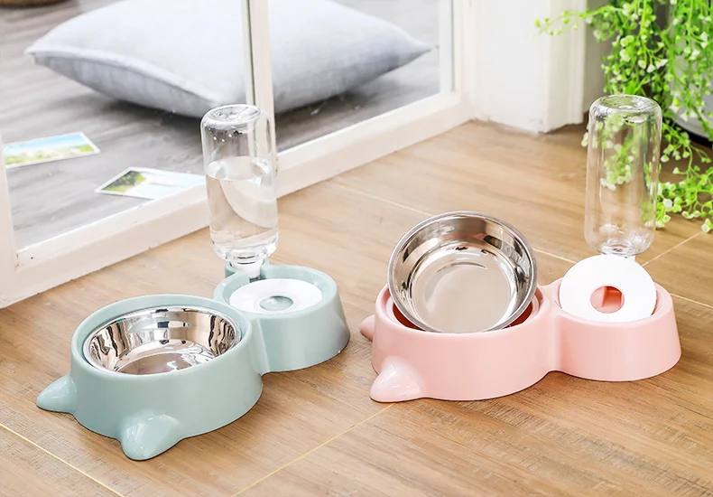 Distributeur de croquettes et eau pour chat et chien