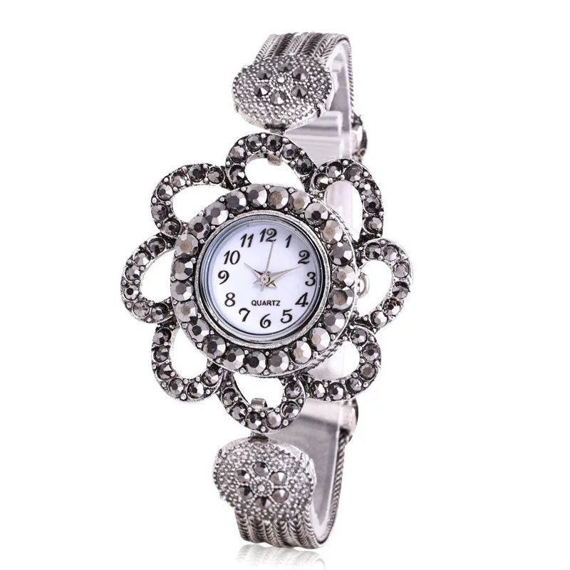 

New Women watches luxury Steel Quartz Ladies Silver Flower Bracelet Watch Casual Clock Lovers Girl Wristwatch Relogio gift 533