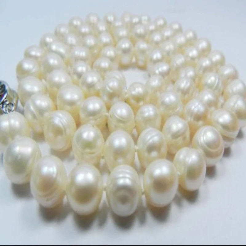 

New 10-11mm White Akoya Cultured Pearl Necklace