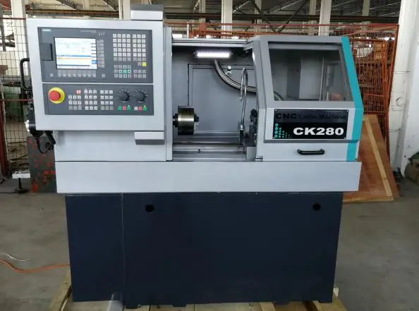 

LCK280 CNC metal lathe machine with GSK
