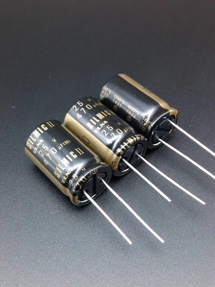 ELNA RFS SILMIC II AUDIO Kondensator 100uF 63V 12,5x25 85°C RM5 1 pc