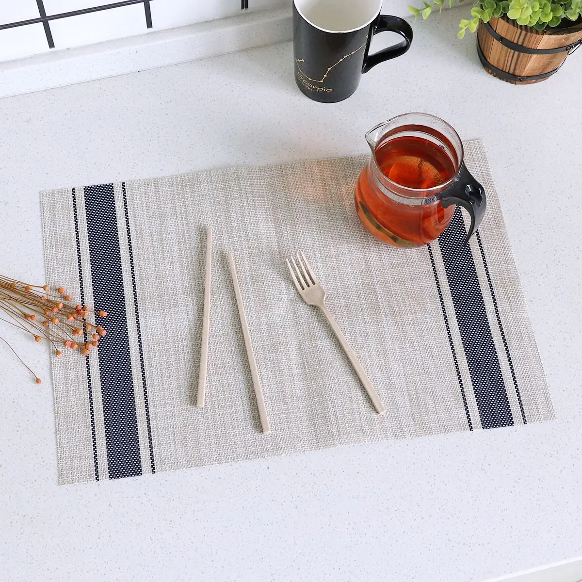 

Table Mats For Dining Table Pad Washable Crossweave Dining Coaster Stand Hot Place Mat Individual PVC Woven Fabric Placemat