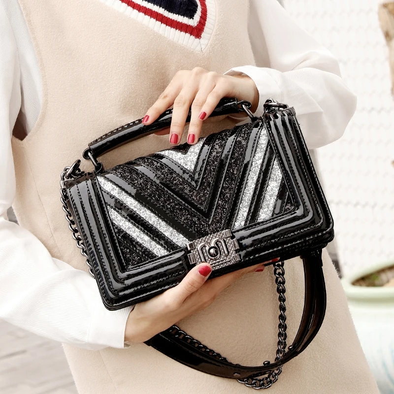 أعلى مقبض حقيبة كتف المرأة جلد Pu مبطن حقيبة crossbody حقيبة العلامة التجارية الفاخرة سلاسل رفرف يد sac حقيبة يد