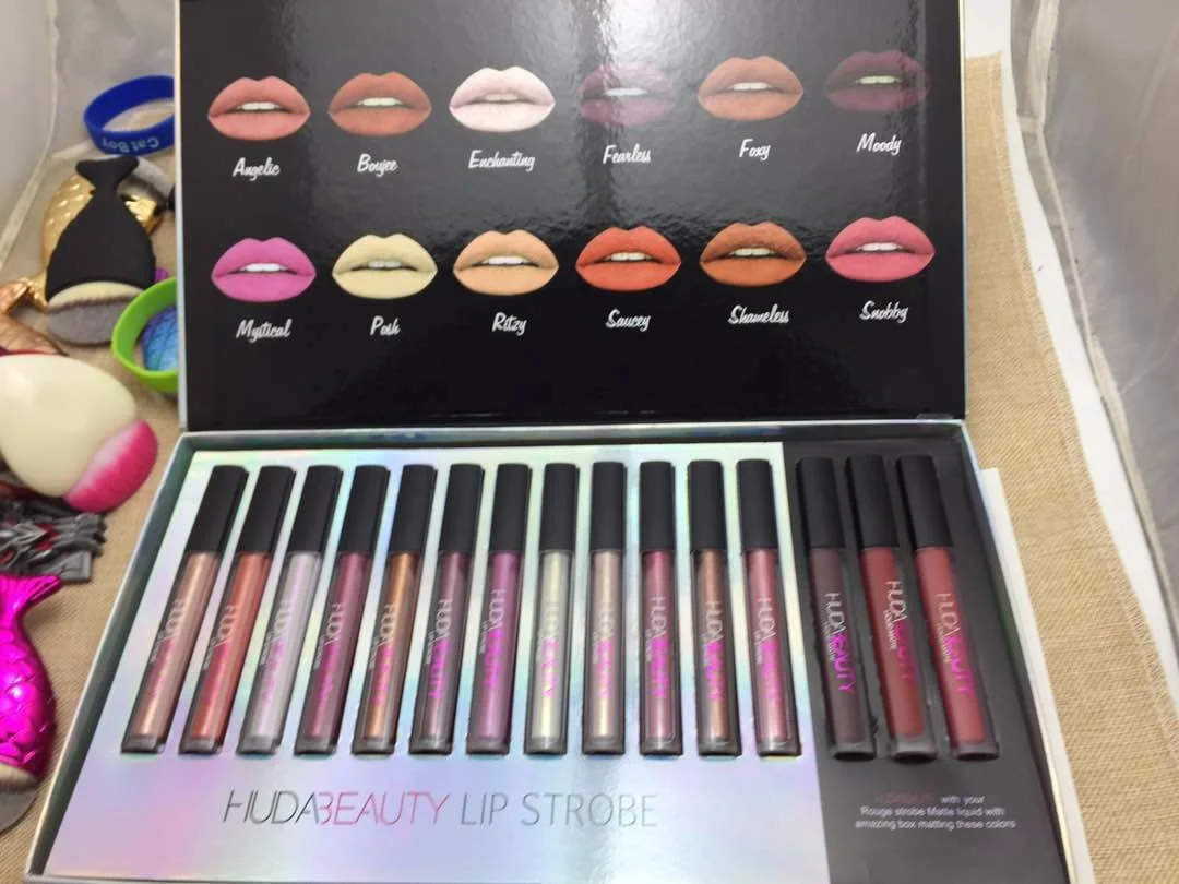 HUDAS beauty nuda beauty FauxFilter Foundation Shimmer Palette same color with Hudas Matte Smokey Contour and Strobe Lip Set