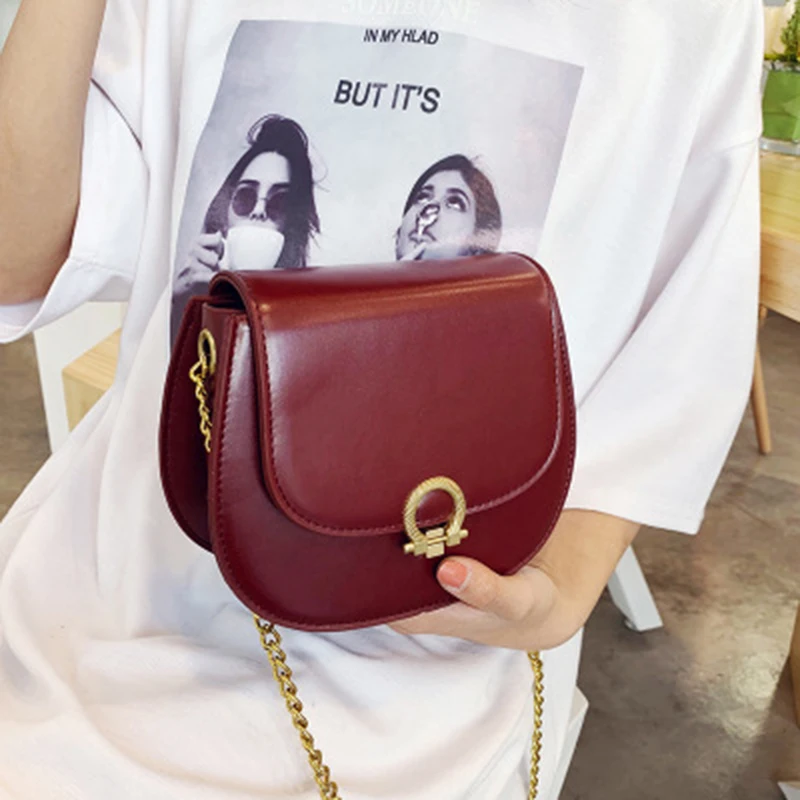

2019 new solid color versatile chain shoulder diagonal small square bag fashion elegant multifunctional female small bag