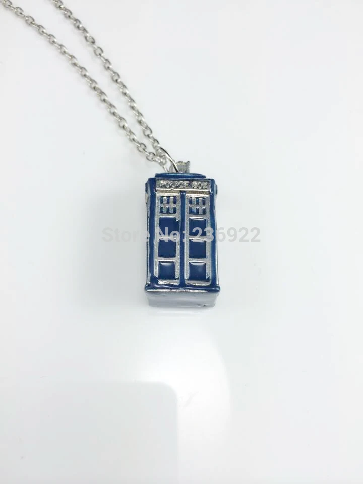 

ZRM 20pca/lot Wholesale Hot Fashion Jewelry Bule TARDIS necklace Doctor Who necklace for men and women,original factory supply