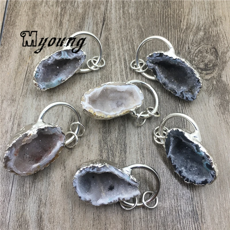 

Nature Agates Druzy Geode Pendant,Rough Quartz Druse Charms With Silver Plated Finish loop MY1954