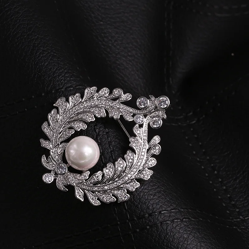

XIHA Pave CZ Zircon Pins and Brooches Imitation Pearl Luxury Large Brooch for Women Retro Jewelry scarf clip Gift for New Year
