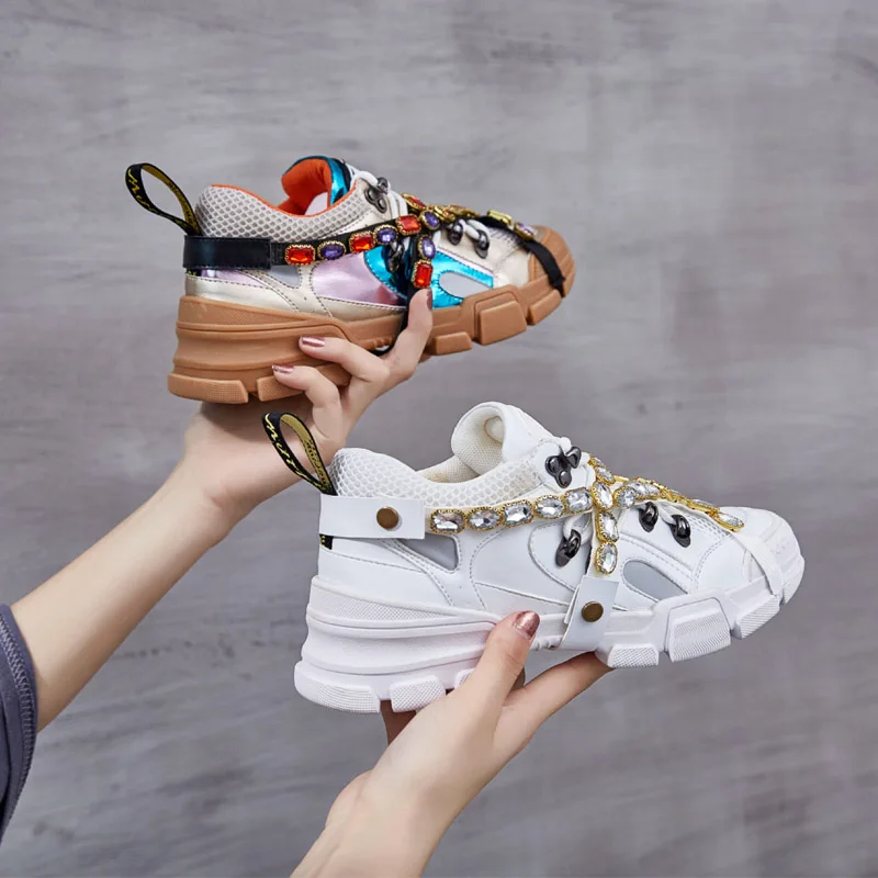 

New Casual White Shoes Women Fashion Real Leather Rhinestone Platform Sneakers Lady chaussure Autumn Female footware Metal Chain