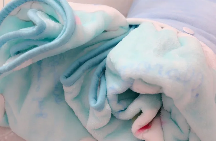 Плюшевое одеяло в рулоне, 1 шт., 90 см, мультяшное мягкое Фланелевое офисное теплое плюшевое полотенце, креативный подарок для детей