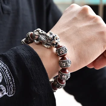 999 Sterling Silver Retro Six-word Mantra Beaded Bracelet for Men Women 12 Beads Rosewood Pixiu Bracelet Heart Silver Jewelry
999 Sterling Silver Retro Six-word Mantra Beaded Bracelet for Men Women 12 Beads Rosewood Pixiu Bracelet Heart Silver Jewelry