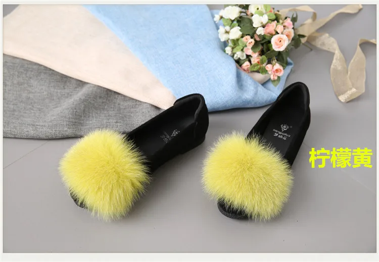 Фирменные дизайнерские мокасины на мягком каблуке с большим мехом; женская обувь ярких цветов на плоской подошве; Уникальные Лоферы без застежки; женская обувь на толстой мягкой подошве из натурального Лисьего меха