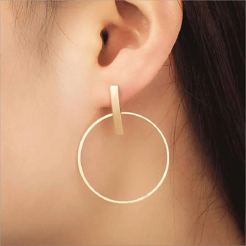

Brincos Para As Mulheres Frete Gratis 2019 Geometry Round Circle Stud Earring Fashion Temperament Women'S Earrings Qw-40