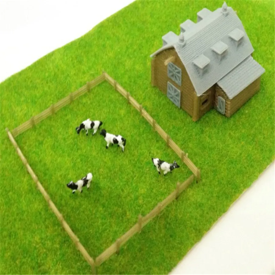 

Train railway model scene Z ratio 1:220 country barn ranch with lawn and calf model