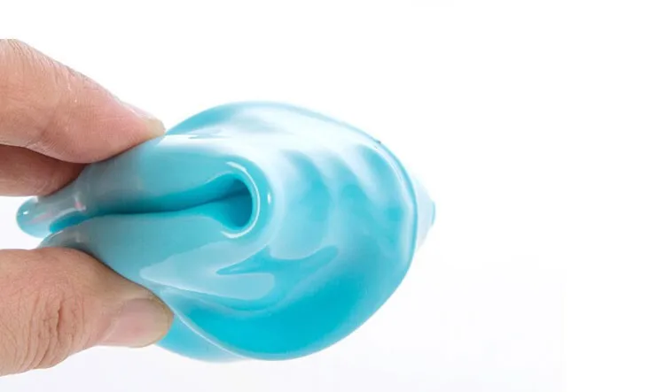 Creative Soft Kitchen Gadget organizer Storage Box Plastic Bathroom Hanging Leaky Soap Case