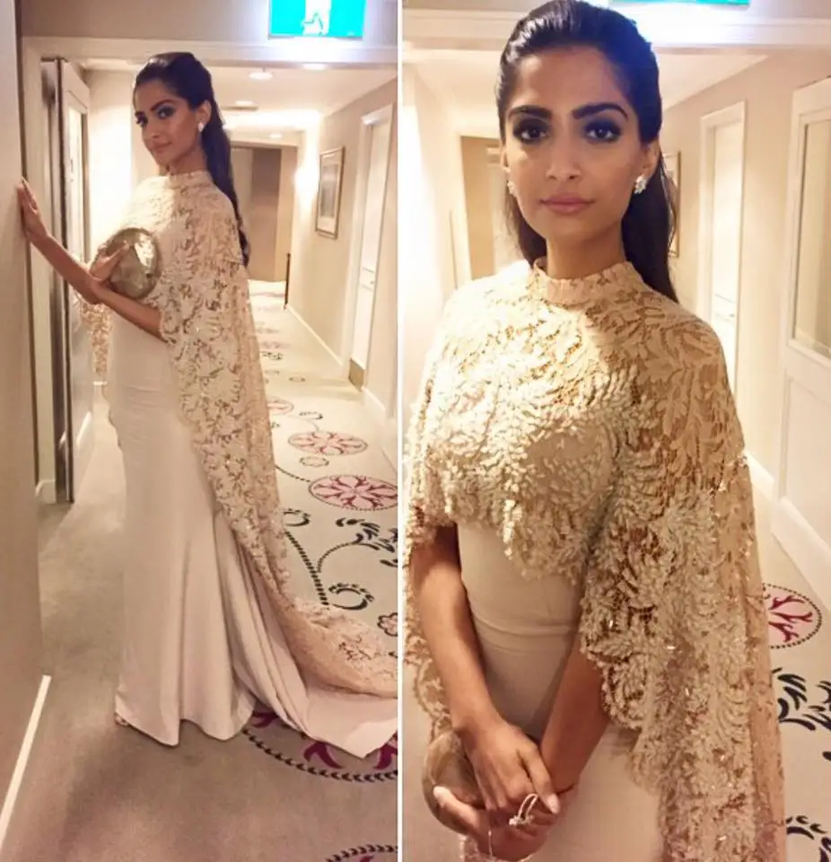 

Stunning High Neck Mermaid Long Mother of the Bride Dresses With Sheer Lace Cape Arabic Party Dress Champagne vestidos de festa