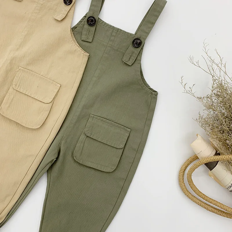 Coreano das Crianças para Meninas de Moda Meninos da Criança Jumpsuit Ocasional Macacão Bolso Grande Calças 2 3 4 5 6 7 Anos Crianças Macacões Novo 33 Meninas de Moda Bolso Grande Calças Meninos
