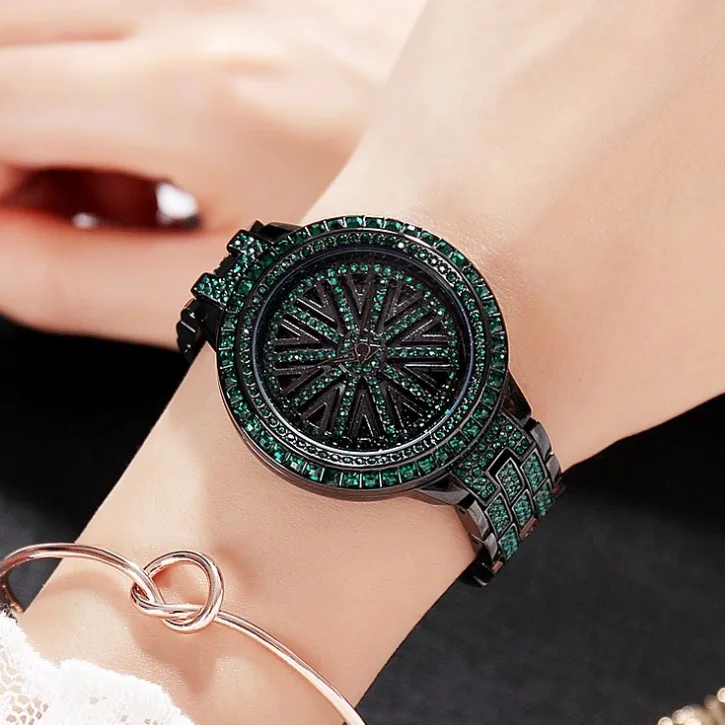 

2019 Hot Women Stainless Steel Watch Lady Shining Rotation Dress Watch Big Diamond Stone Wristwatches Green Watch Clocks Hours