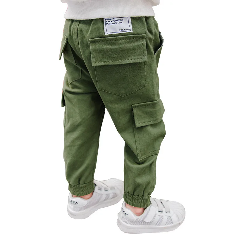 Günstige Mode Kinder Jungen Casual Hosen Kleinkind Hosen Jungen Hosen 2018 Neue Armee Grün Patch Tasche Teen Cargo Hosen Größe 3  10 jahre