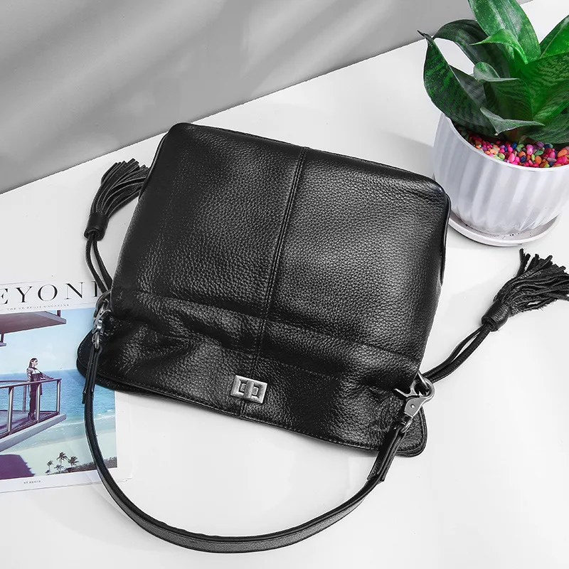 THREEPEAS Genuine Leather Women Shoulder Bag Pure Black Messenger Bag