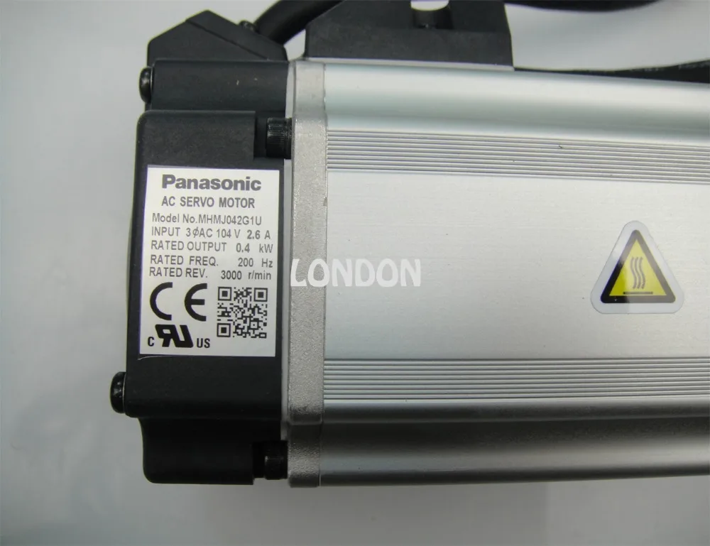 New In Box PANASONIC MSMD042P1C AC Servo Motor 