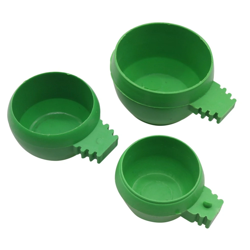 1 Pcs Green Plastic Bird Sandbox Bird Food Container Bird Cup Food Cup