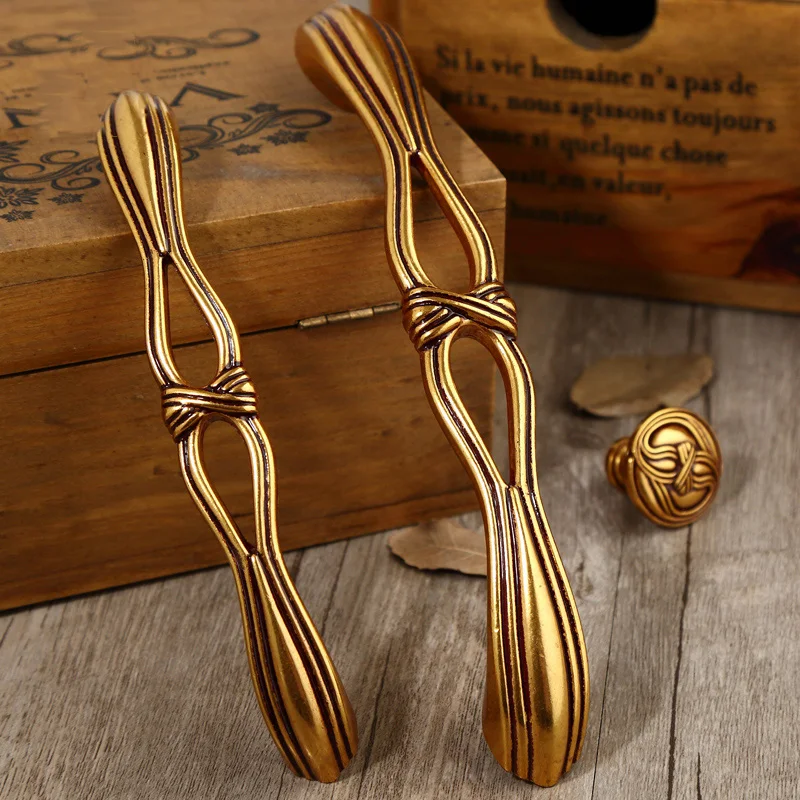 

Top Designed 8PCS European Antique Kitchen Door Furniture Handles Retro Cupboard Drawer Wardrobe Cabinet Pulls Handles & Knobs