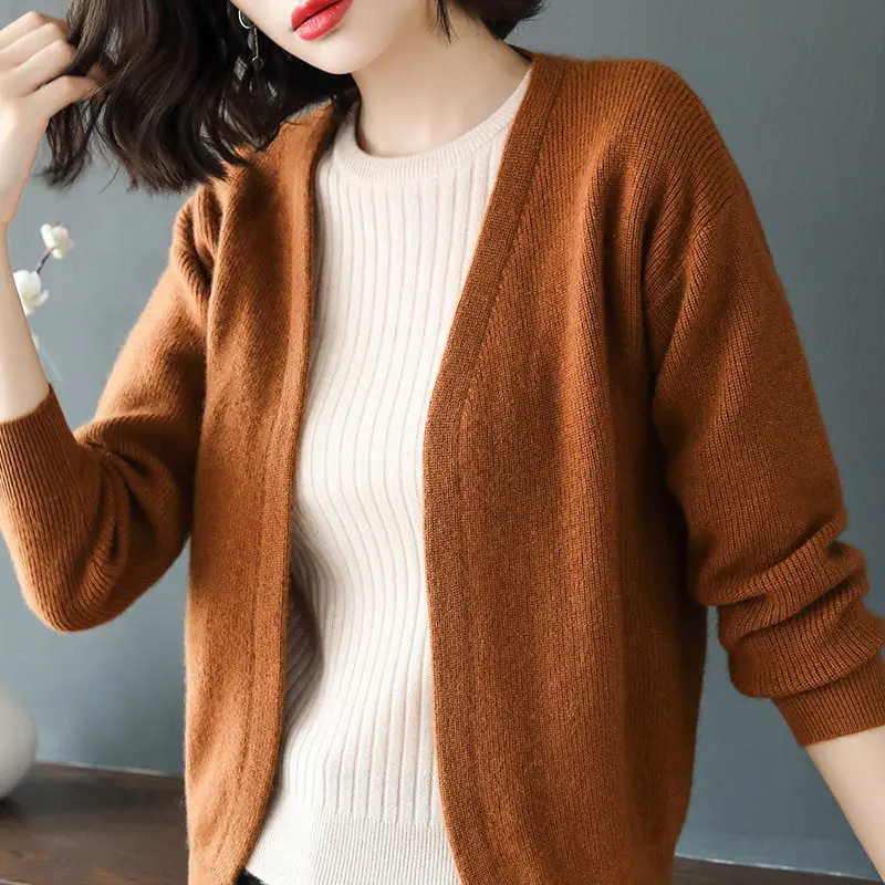 Осенний и зимний теплый шерстяной кардиган женский v-образный вырез с длинными рукавами свитер тонкая теплая дикая вязаная одежда рубашка большого размера - Цвет: Caramel color