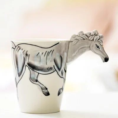 Новинка, горячая Распродажа, 3D кофейная чашка в форме животного, Офисная керамическая чайная чашка, питьевая вода, маленький подарок, креативная зубная чашка, 400 мл - Цвет: White Horse