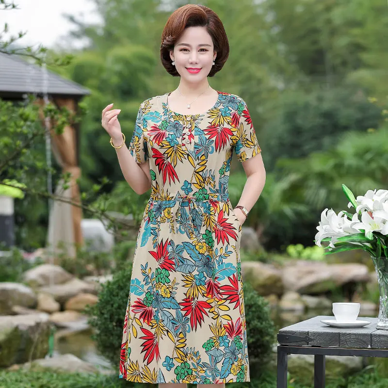 

Middle-aged and Old Ladies Clothing 2019 Summer Slim Short-sleeved Cotton Dress Large Size Comfortable Female Print Dress 5XL